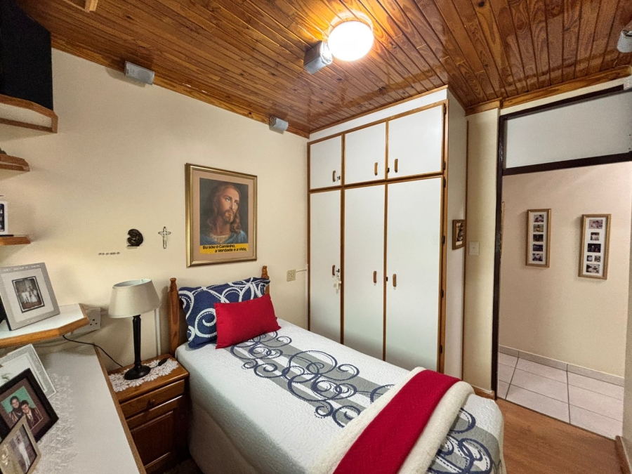 5 Bedroom Property for Sale in Flamwood North West